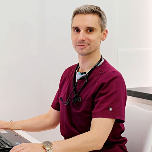 dr n. med. Marcin Lewicki — specjalista endokrynolog